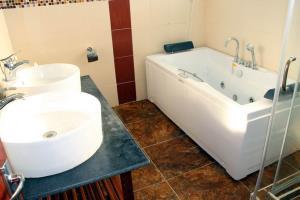 Halgan Villas Palace Mombasa Eksteriør billede